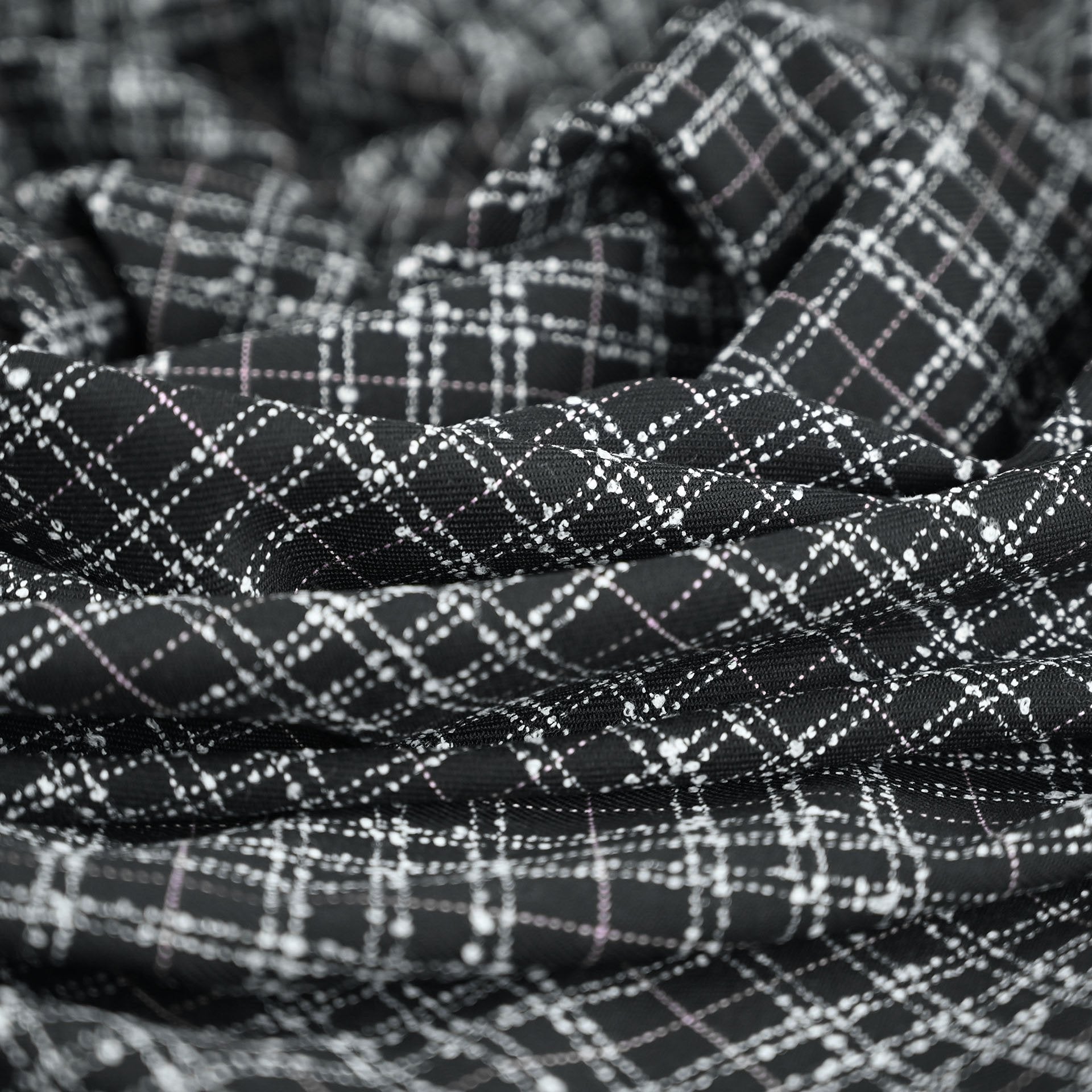 Black Check Blouclé 4020 fabric