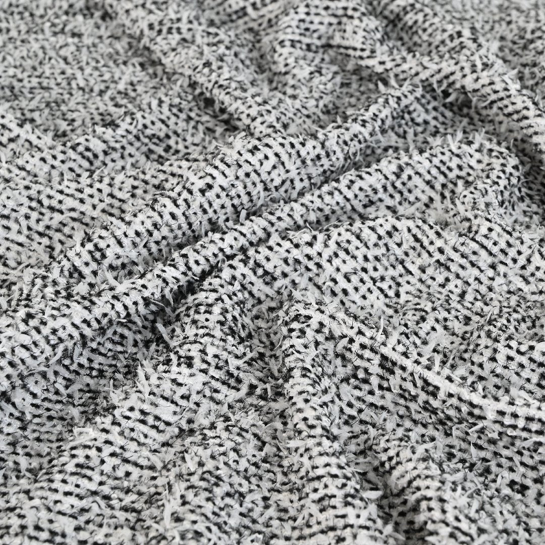 White_Black_Boucle_5076