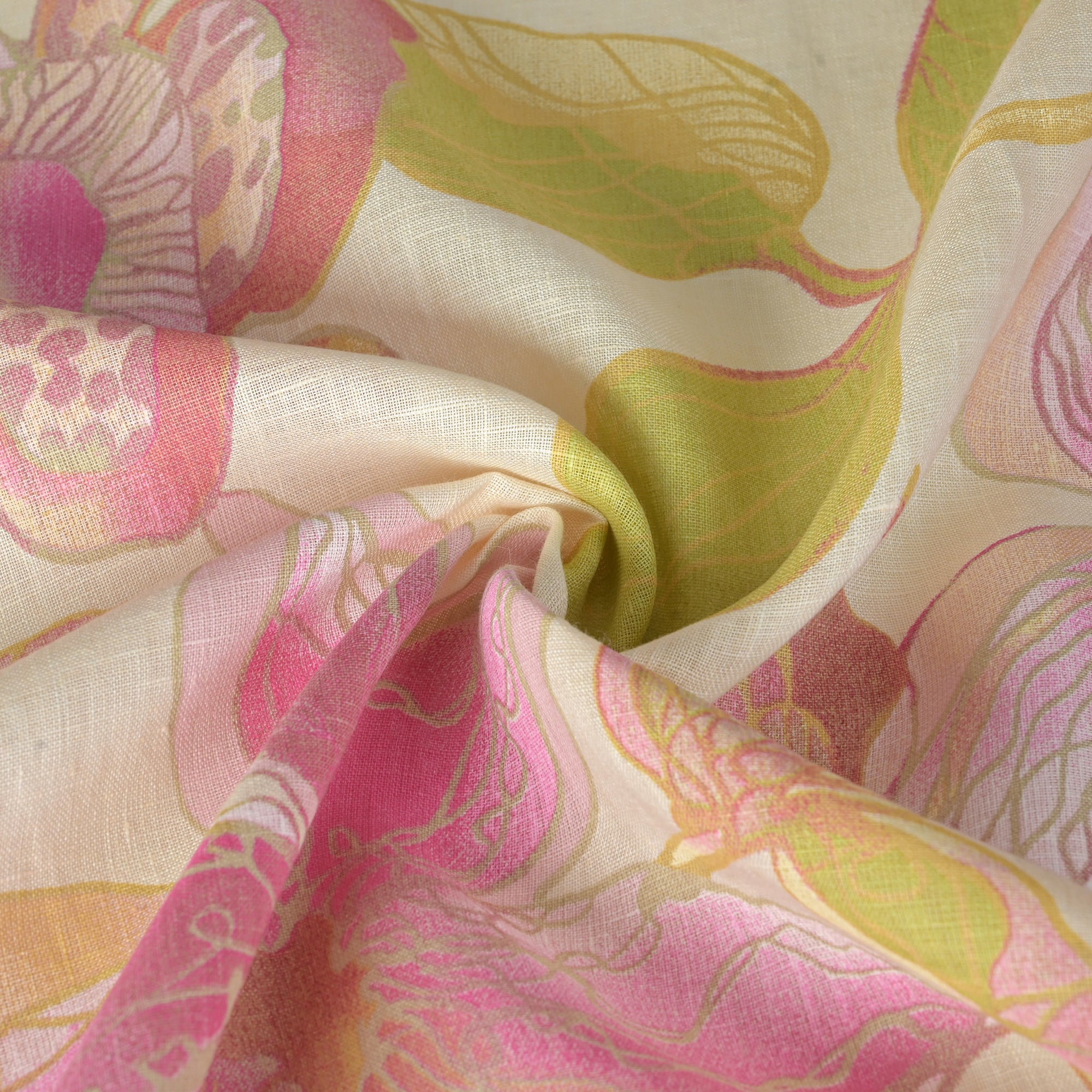 Ivory Pink Floral Print 558