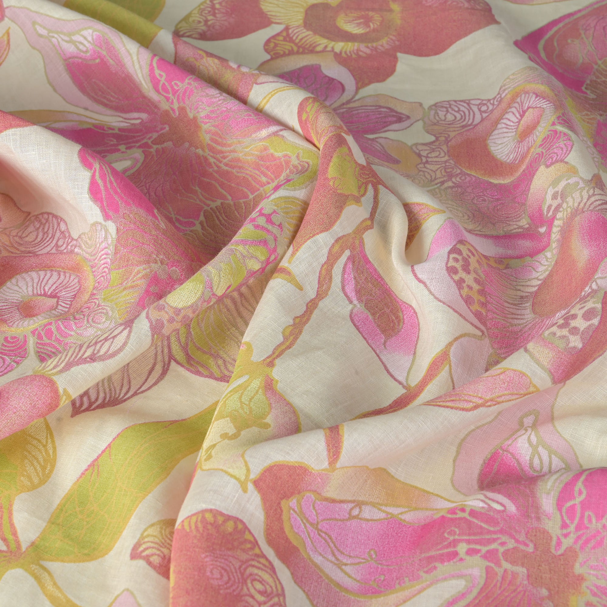 Ivory Pink Floral Print 558