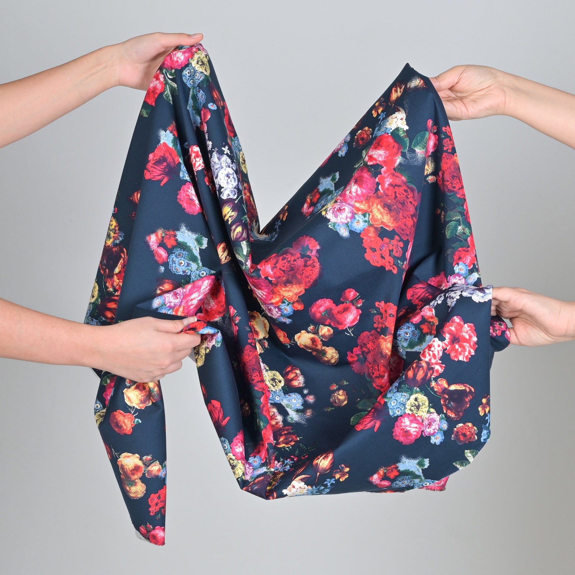 Multicolor Floral Suiting Fabric 96924