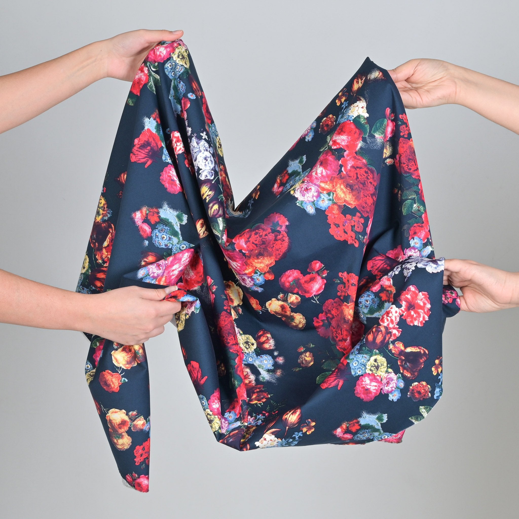 Multicolor Floral Suiting Fabric 96924