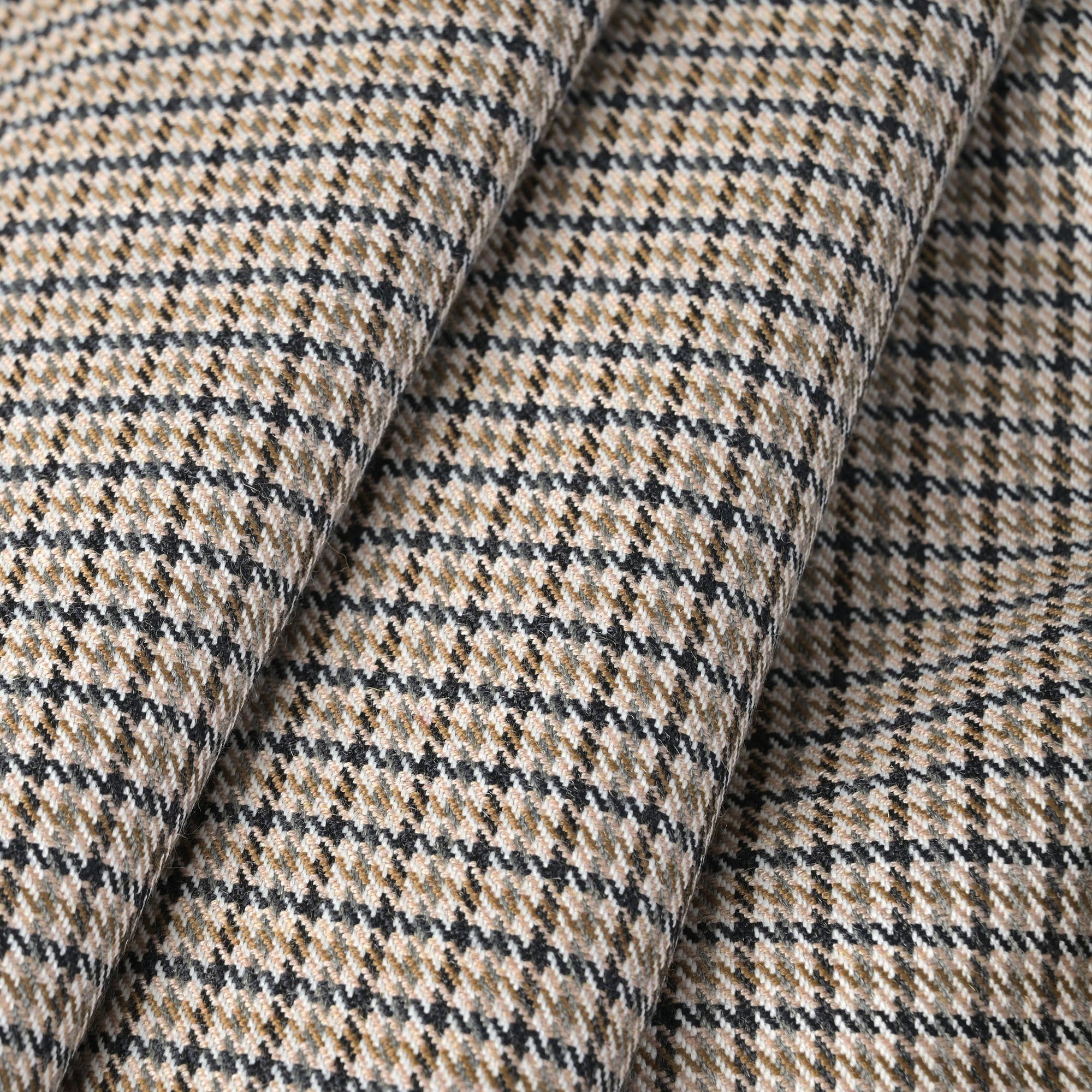 Multicolor Suiting Fabric 7540