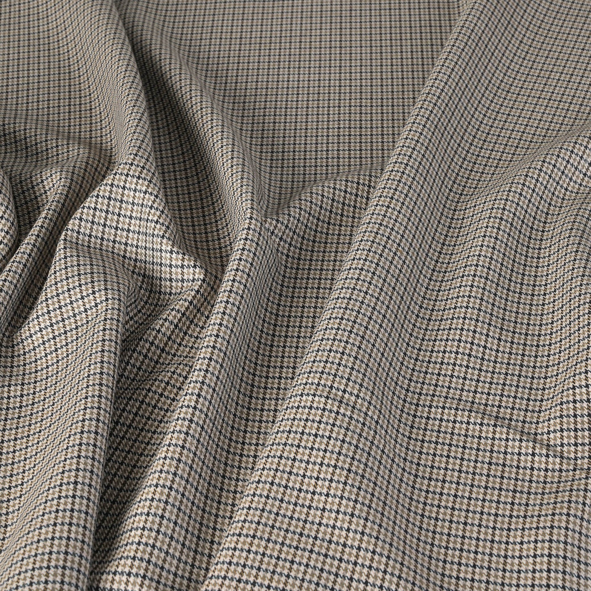 Multicolor Suiting Fabric 7540