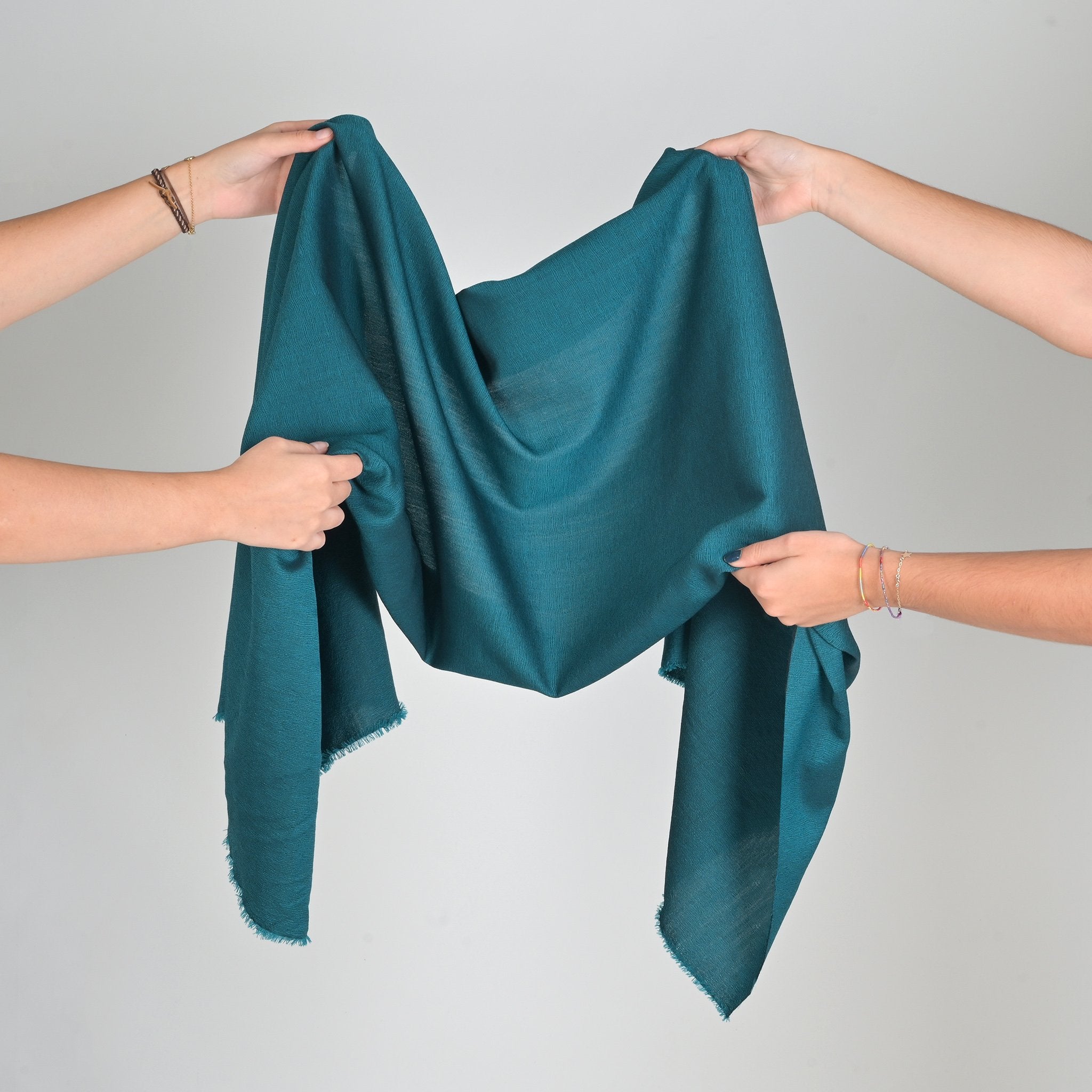 no.136 夜露のBlue turquoise Turquoise Blue Jacquard Fabric 96913 – Fabrics4Fashion