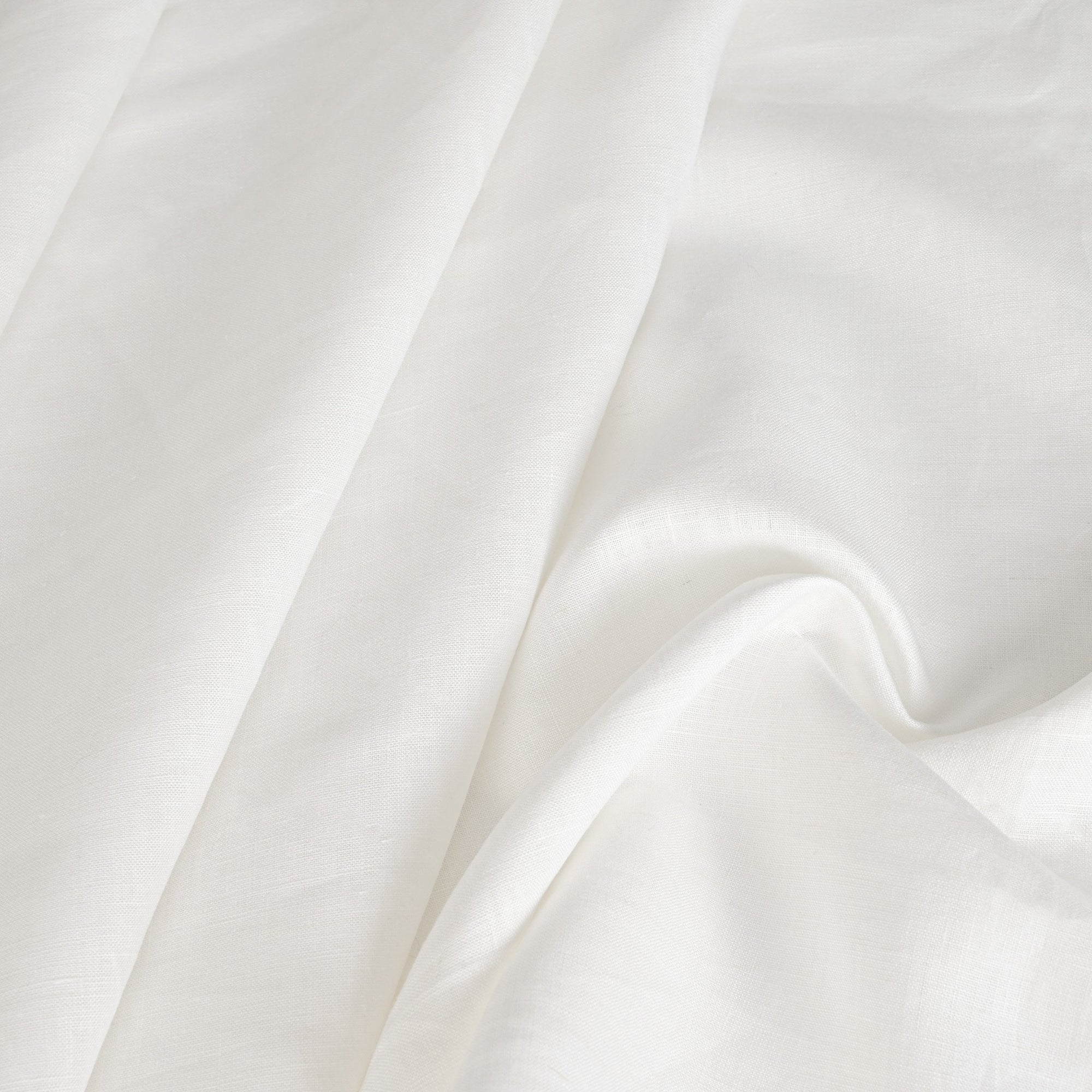 White Blouseweight Fabric 2227