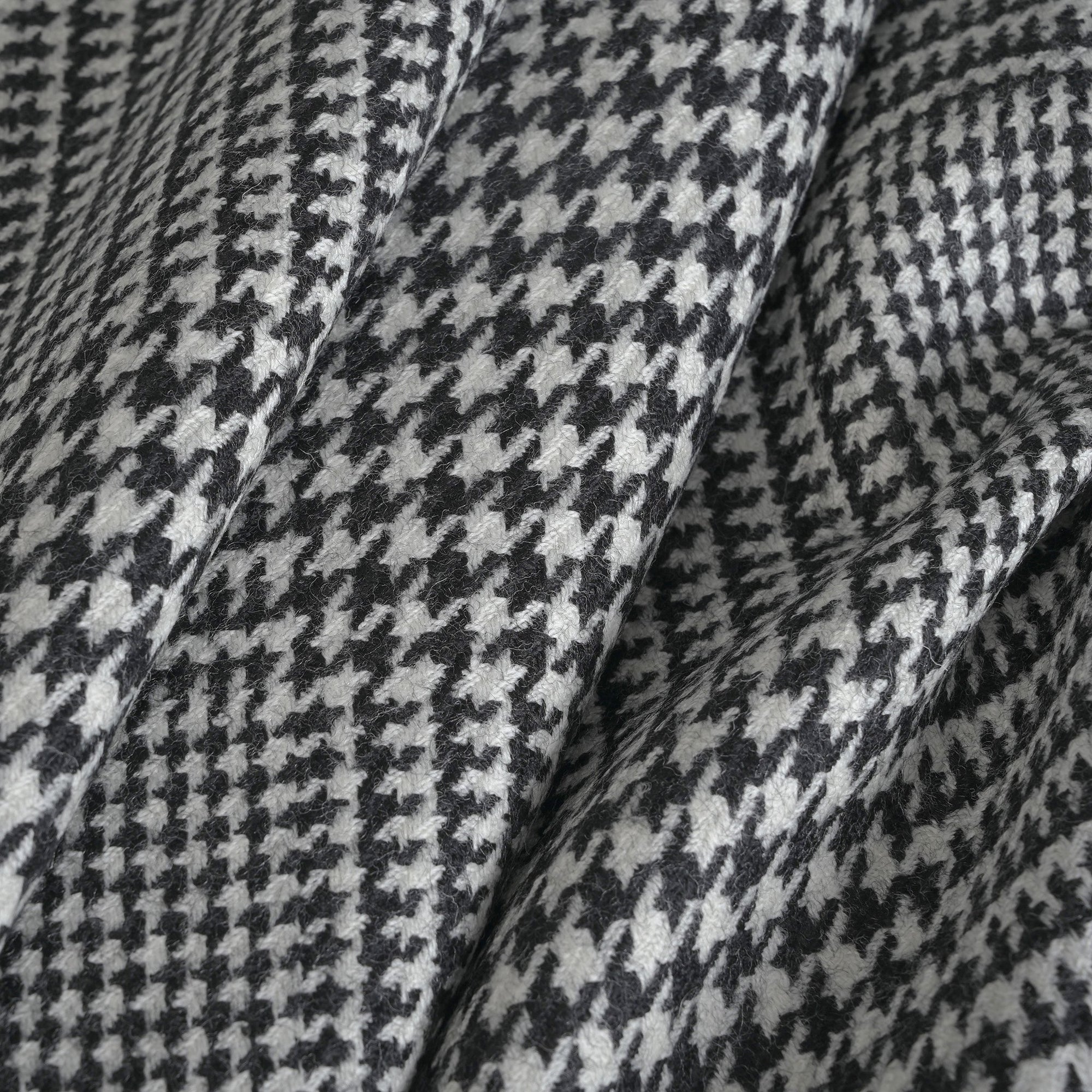 Black Prince of Wales Plaid Fabric 3916