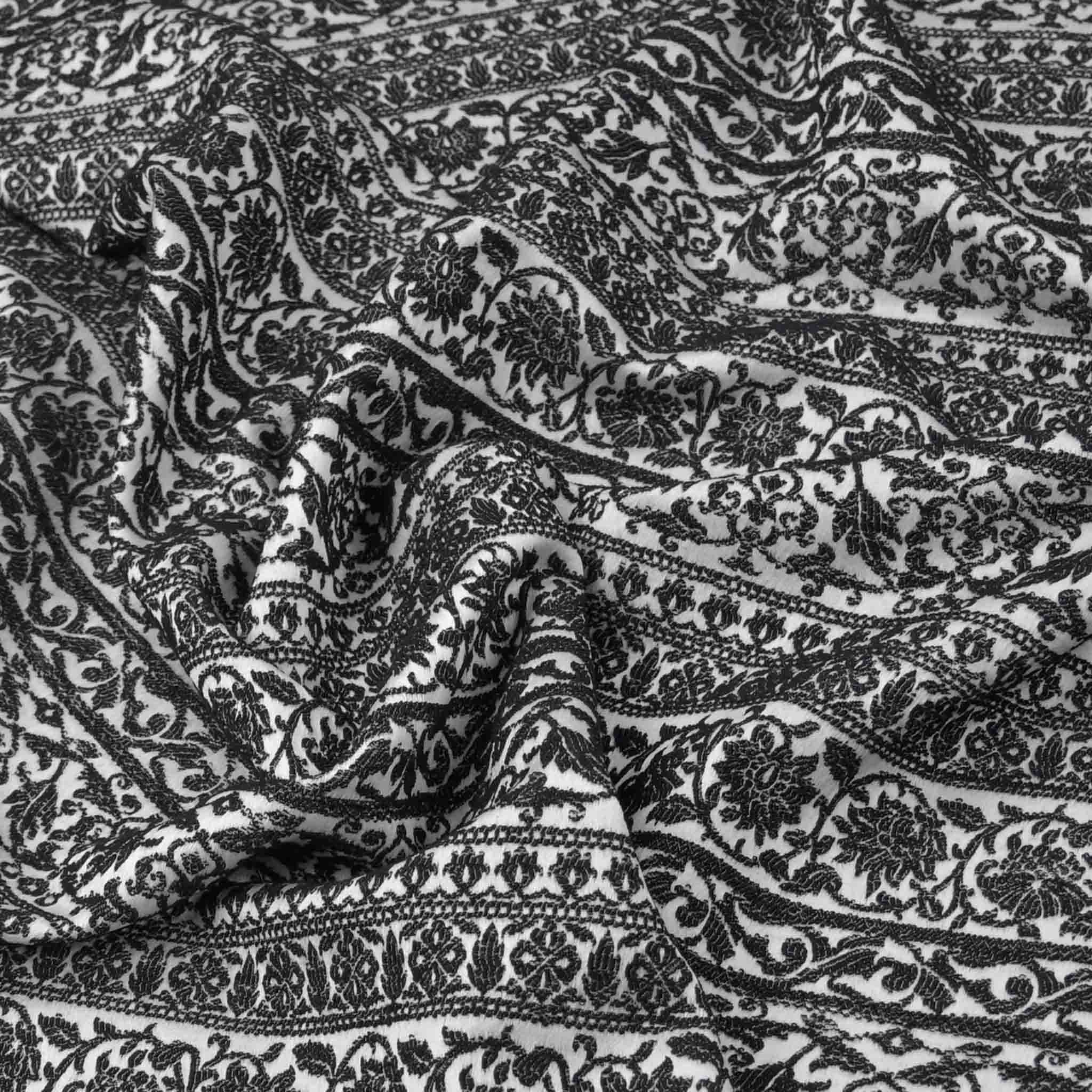 Black and White Jacquard Fabric 97203