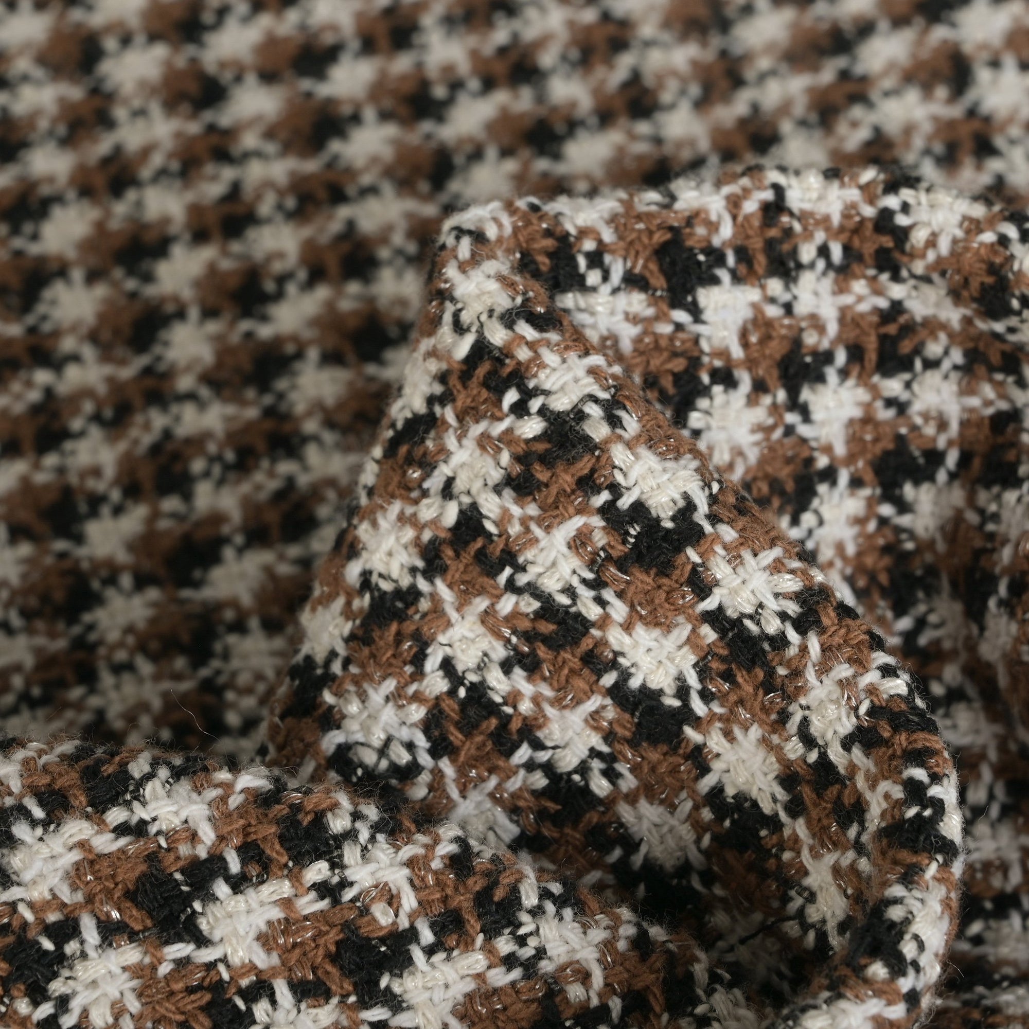 Brown &amp; White Houndstooth Tweed 4561